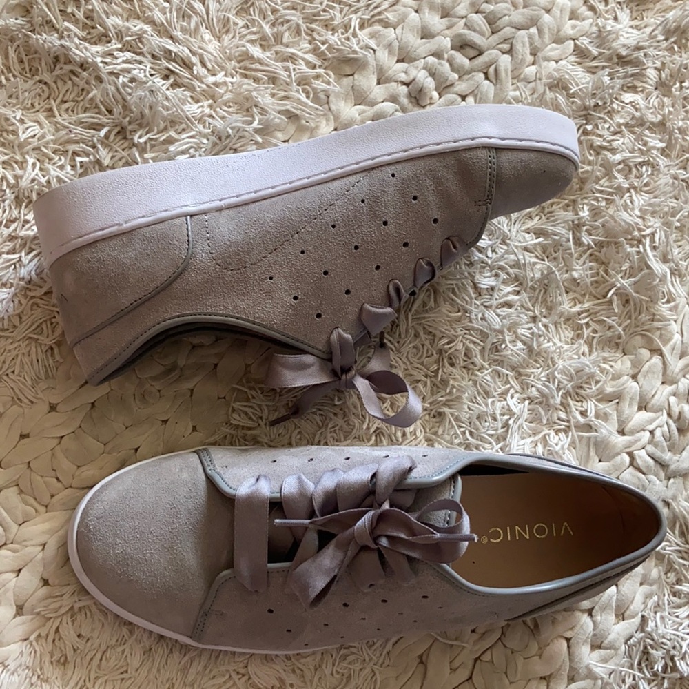 Vionic Keke Suede Sneakers
